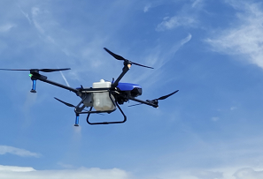 Apa Keuntungan Dan Kerugian Memilih Drone Untuk Menyemprot Agrokimia?
